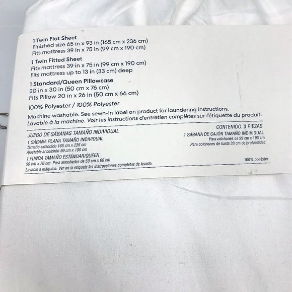 Simply Essential Truly Soft White, 3-Piece Microfiber Sheet Set/ Twin size - Picture 3 of 3